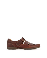 Clarks Recline Wide Fit Leather Shoes